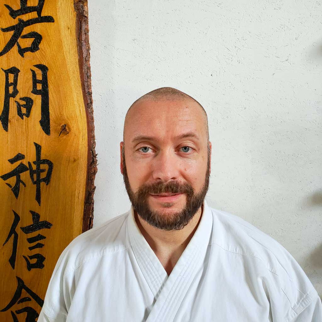 Porträtfoto von Björn Rosenstiel﻿﻿, Dojo-Cho und 1. Vorsitzender des Budo Shuren Dojos.