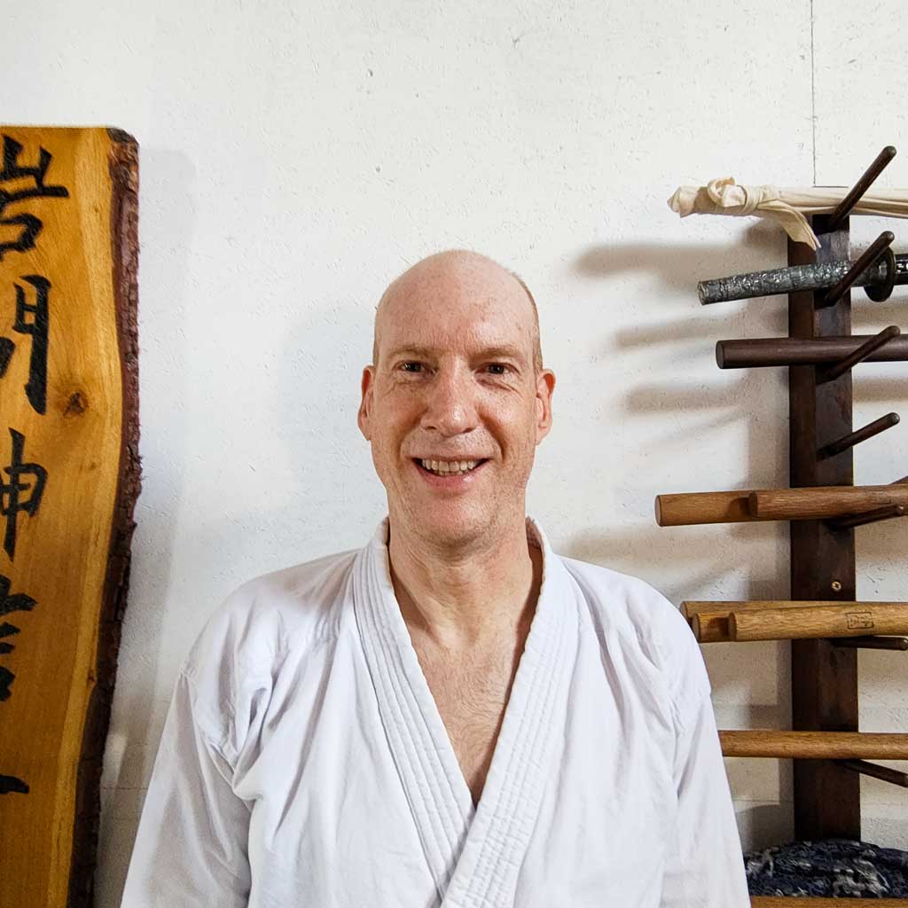 Porträtfoto von Florian Lehmann, Trainer im Aikido für Erwachsene, Teens und Hochschulsport.